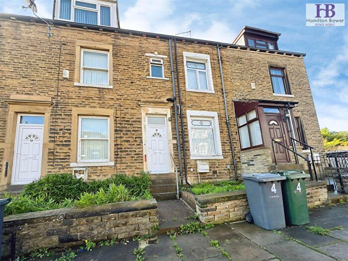3 Bedroom Terraced House To Rent In Ashmount, Bradford, BD7