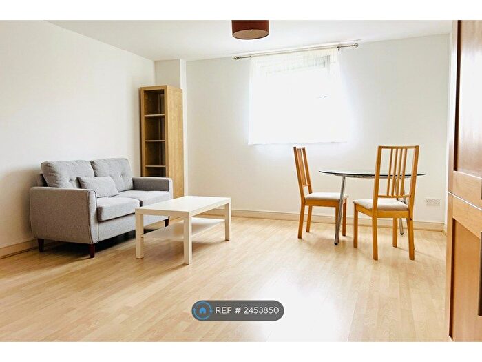 1 Bedroom Flat To Rent In Greenfell Mansions, London, SE8