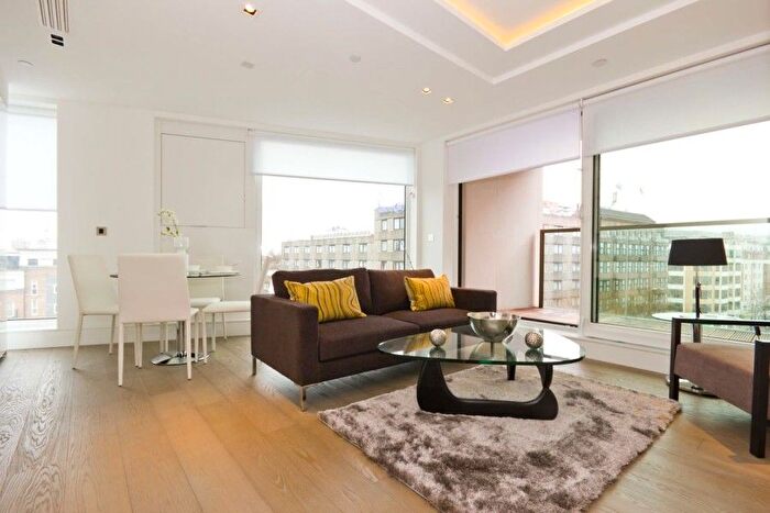 2 Bedroom Flat For Sale In Wolfe House, Kensington High Street, London, W14