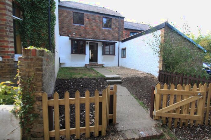 2 Bedroom Terraced House To Rent In Church Hill, Temple Ewell, CT16