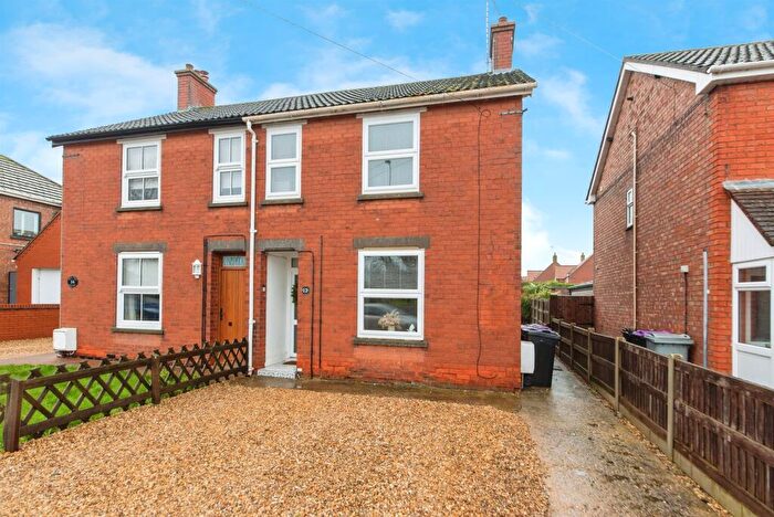 3 Bedroom Semi Detached House For Sale In Bourne Road, Morton, Bourne, PE10