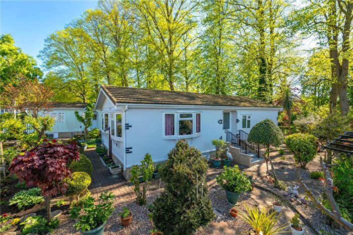 2 Bedroom Bungalow For Sale In The Paddock, Westgate Park, Sleaford, Lincolnshire, NG34