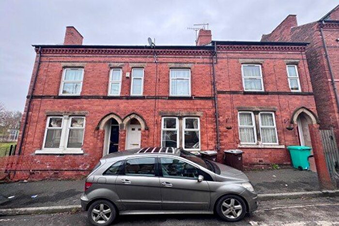 3 Bedroom Flat To Rent In Ridgway Street, Nottingham, NG3