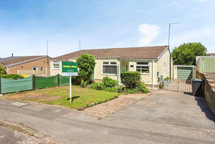 2 Bedroom Bungalow For Sale In Kingsmill Road, Canford Heath, Poole, Dorset, BH17