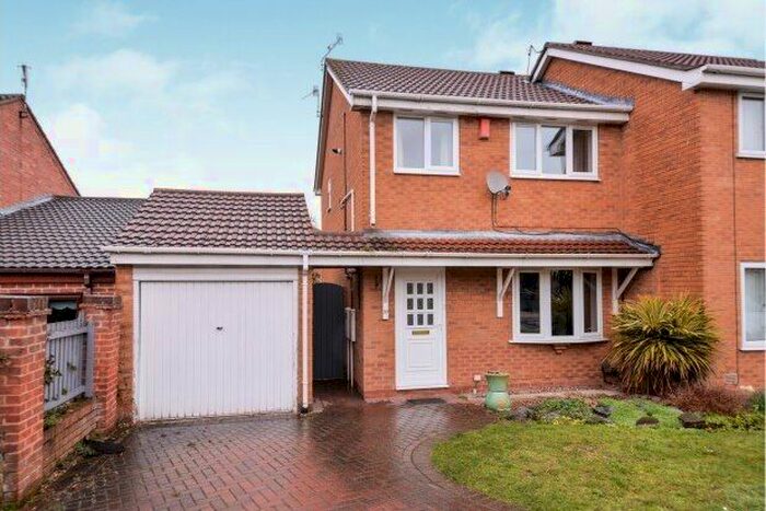 3 Bedroom Property To Rent In Green Leys, Nottingham, NG2