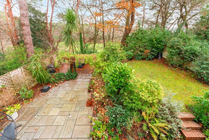 4 Bedroom Detached House For Sale In Broadstone, BH18 - Photo 10