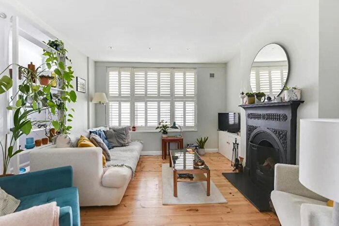 3 Bedroom Terraced House To Rent In De Laune Street, London, SE17