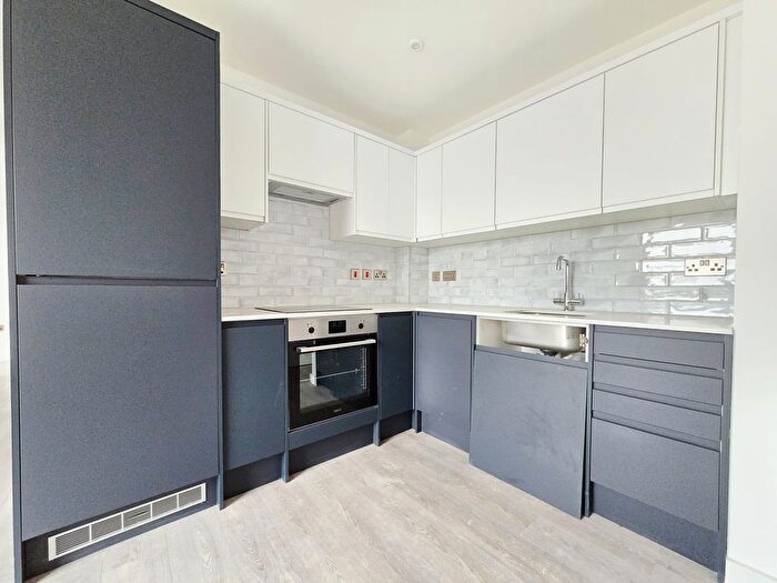 1 Bedroom Flat To Rent In High Mead, Harrow, HA1