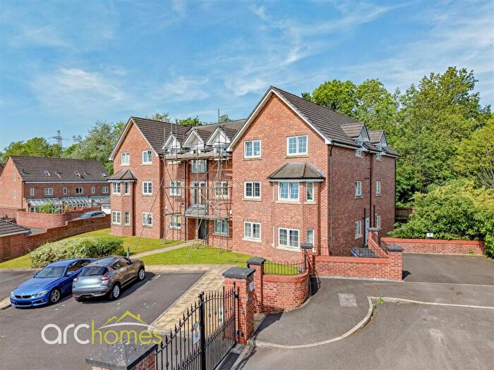 2 Bedroom Flat For Sale In Colliers Grove, Atherton, Manchester, M46