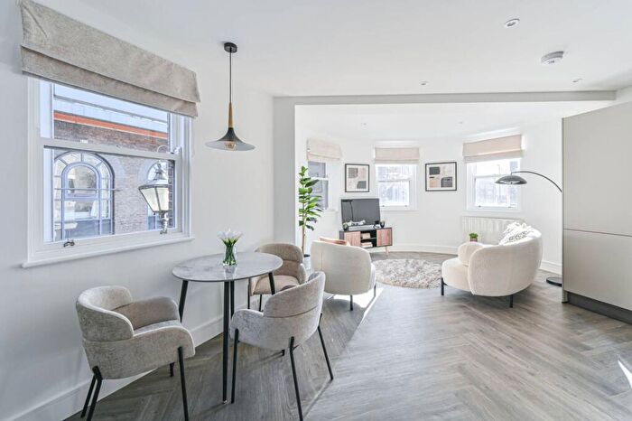 2 Bedroom Flat For Sale In The Wharf Collection, Battersea, London, SW11