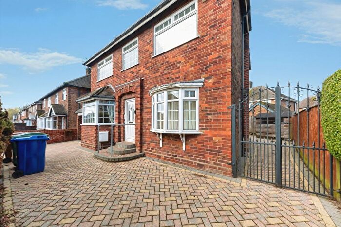 3 Bedroom Detached House For Sale In Canterbury Drive, Grimsby, Lincolnshire, DN34