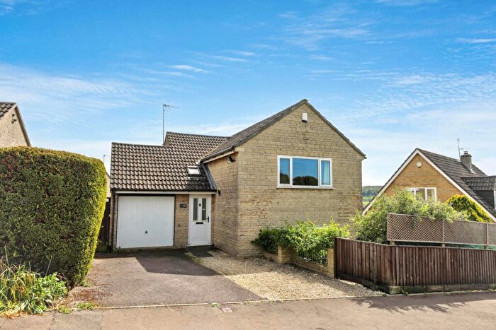 3 Bedroom Detached House For Sale In Folly Lane, Stroud, GL5