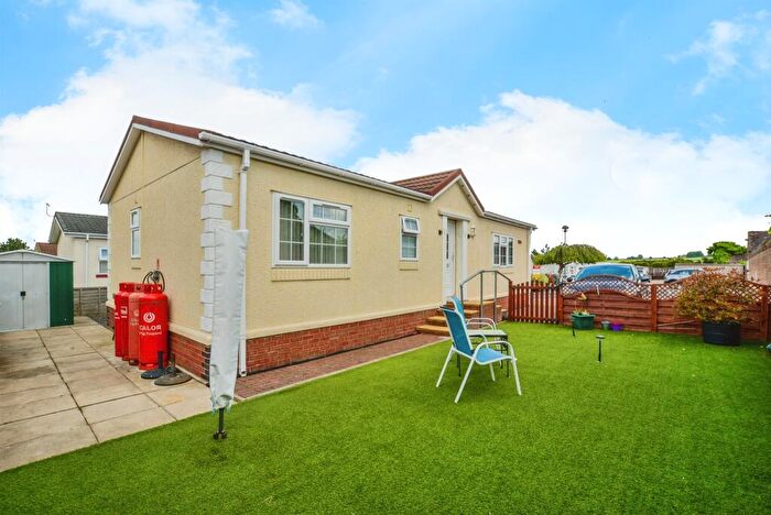 2 Bedroom Park Home For Sale In Spilsby Road, Horncastle, LN9