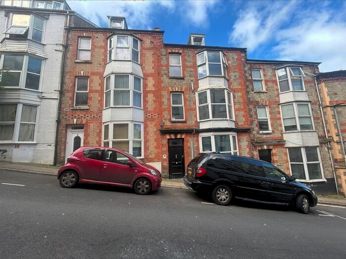 1 Bedroom Flat To Rent In Oxford Grove, Ilfracombe, EX34