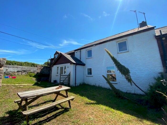 5 Bedroom Cottage For Sale In Penderleath, St. Ives, TR26