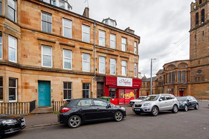 3 Bedroom Flat For Sale In Glenapp Street, Pollokshields, G41