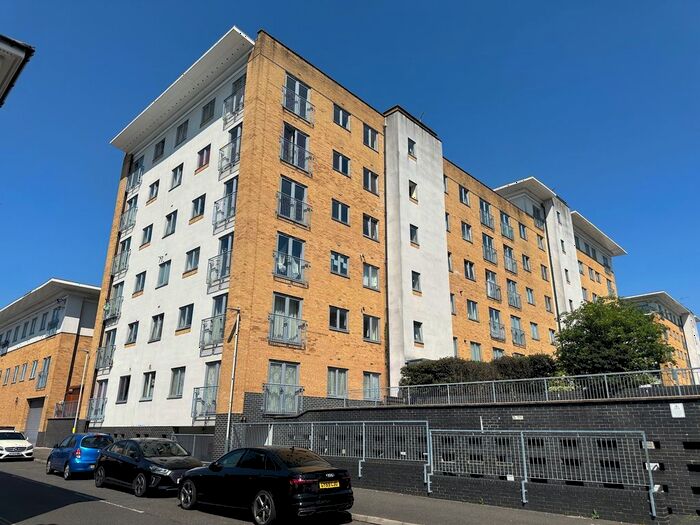 2 Bedroom Flat To Rent In Caldon House Waxlow Way, Northolt, UB5