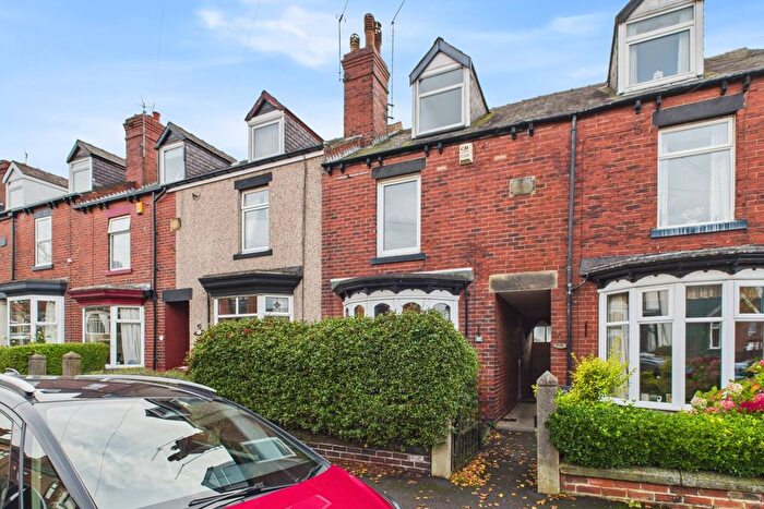 3 Bedroom Terraced House For Sale In Linscott Road, Woodseats, S8
