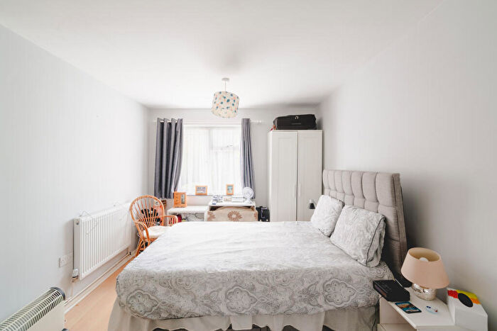 1 Bedroom Terraced House For Sale In Dickens Close, Horfield, Bristol, BS7