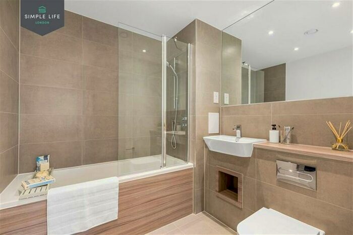 1 Bedroom Apartment To Rent In Bed, Th Floor At Endura House In Beam Park, RM13