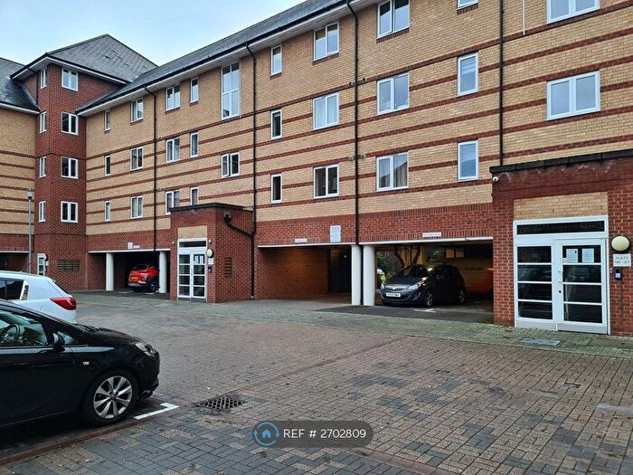 2 Bedroom Flat To Rent In Scotney Gardens, Maidstone, ME16