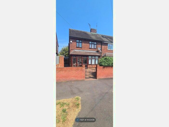 4 Bedroom Semi-Detached House To Rent In Lawrence Crescent, Dagenham, RM10
