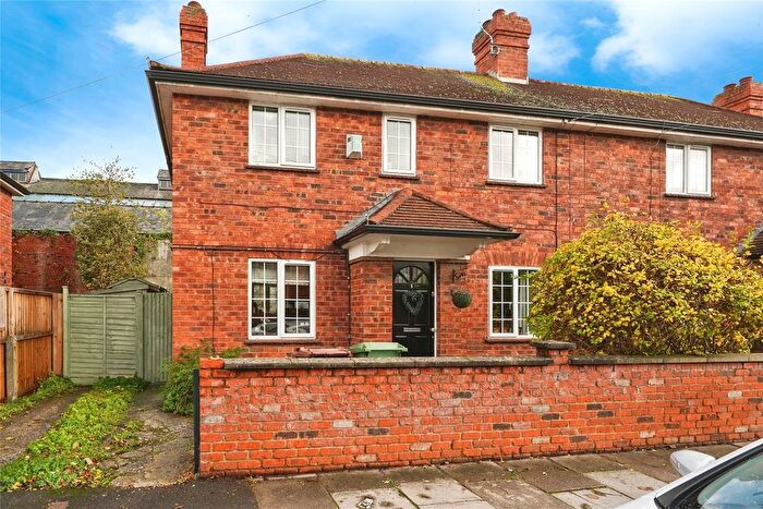 3 Bedroom Semi Detached House For Sale In St. Pauls Street South, Cheltenham, Gloucestershire, GL50