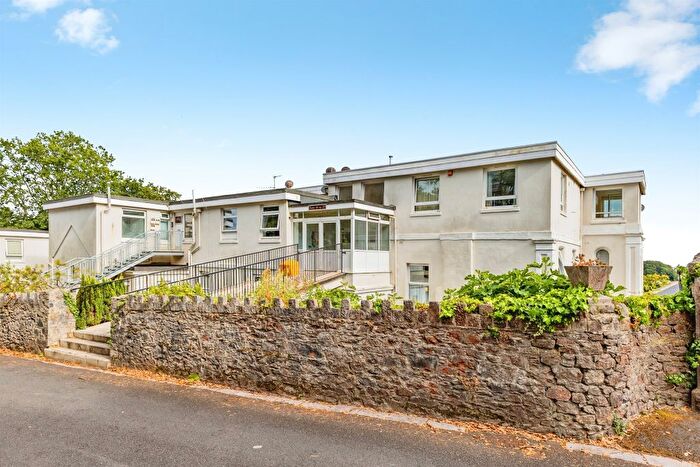 1 Bedroom Flat For Sale In Higher Warberry Road, Torquay, TQ1