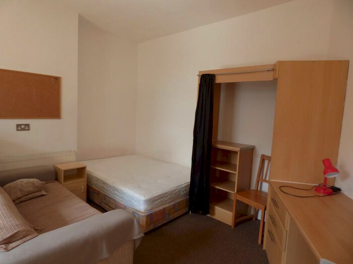 Studio To Rent In Room, Bankfield Road, Huddersfield, HD1