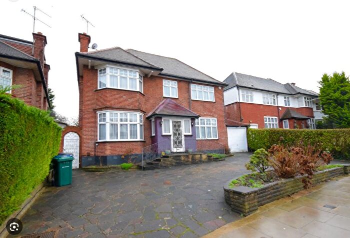 4 Bedroom Detached House To Rent In Princes Park Avenue, London, NW11