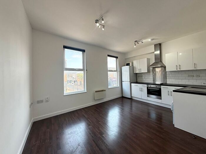 1 Bedroom Flat To Rent In High Road Leyton, London, E10