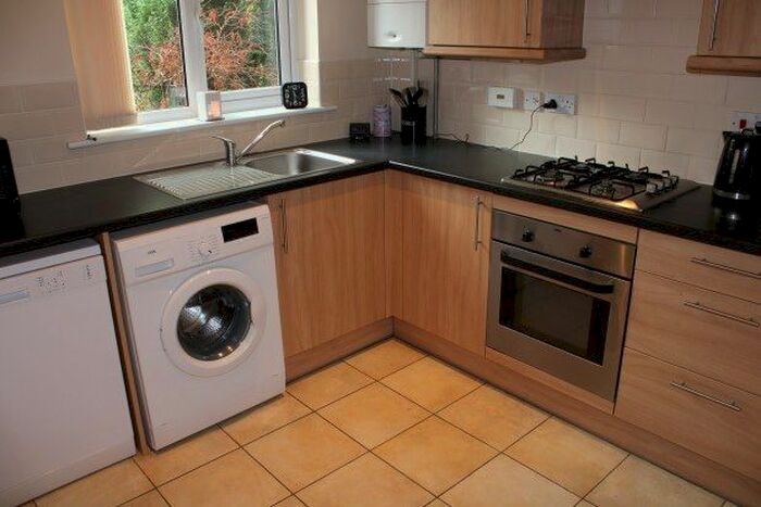 3 Bedroom Property To Rent In Noonan Close, Liverpool L9