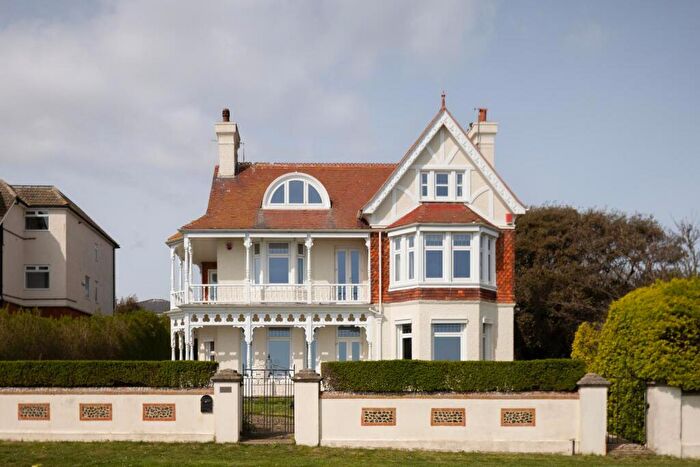 8 Bedroom Detached House For Sale In Broadstairs, Kent, CT10