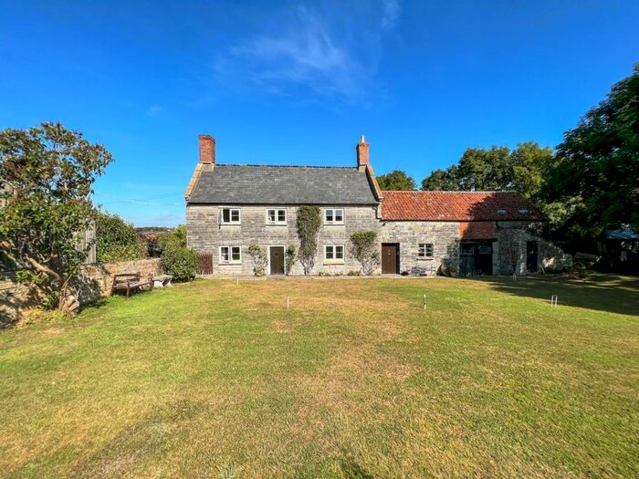 4 Bedroom Farm House For Sale In Lynch, Walton, BA16