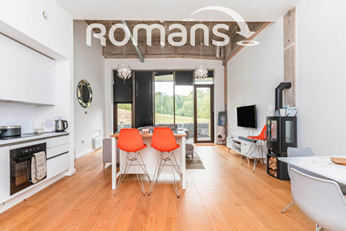 1 Bedroom Flat To Rent In Lake Shore, Lake Shore Drive, Bristol, BS13