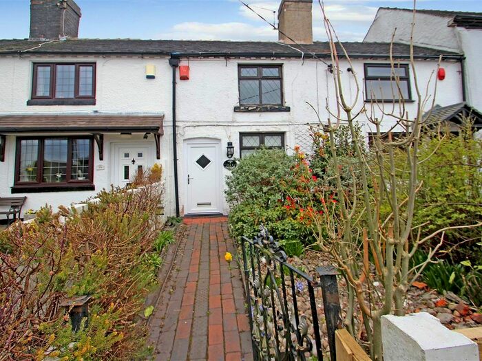 2 Bedroom Cottage To Rent In Star &amp; Garter Road, Longton, Stoke-On-Trent, ST3