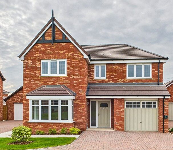 4 Bedroom Detached House For Sale In Willow Rise, Bomere Heath, Shrewsbury, Shropshire, SY4