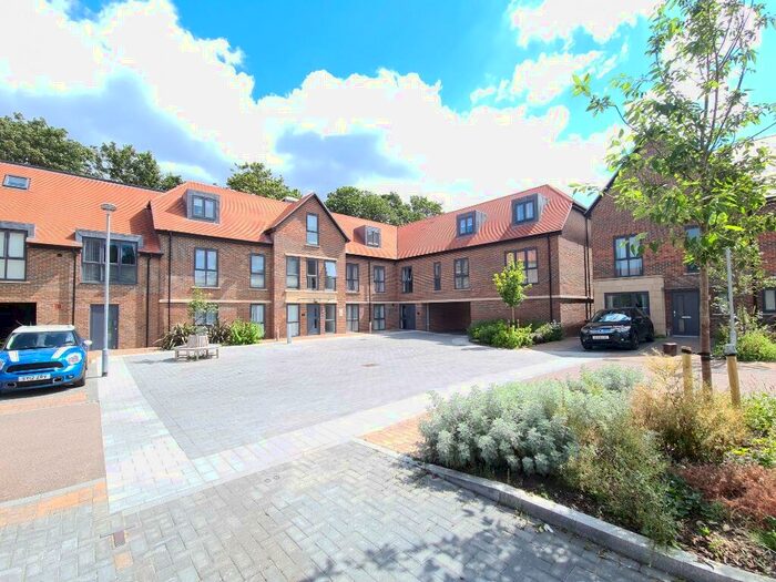 1 Bedroom Flat To Rent In Frances Drive, Dunstable, LU6