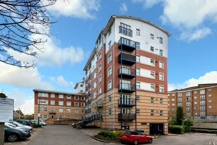 2 Bedroom Flat To Rent In The Spires, Town Centre, Hemel Hempstead, HP2