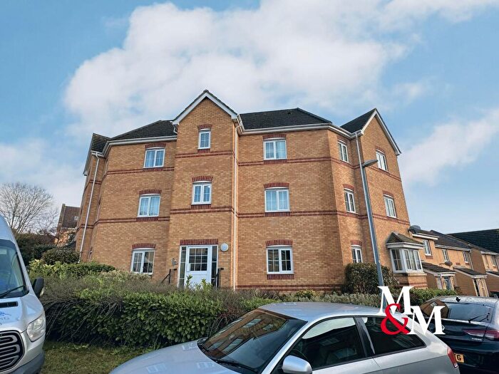 2 Bedroom Flat To Rent In Avery Close, LU7