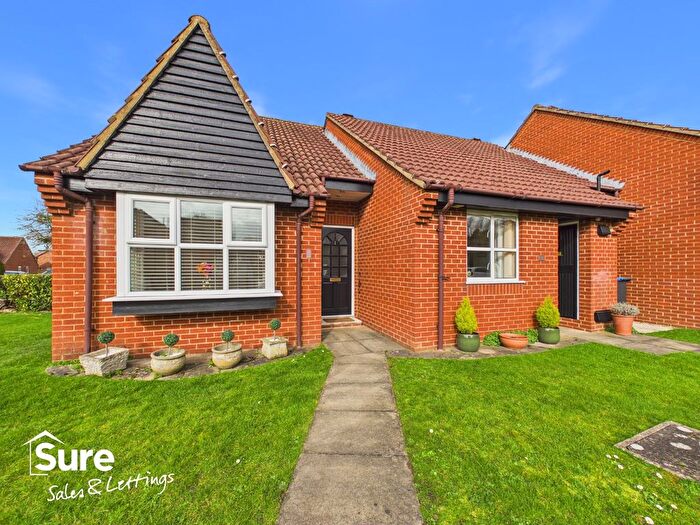 1 Bedroom Bungalow For Sale In Northchurch, Berkhamsted, Hertfordshire, HP4