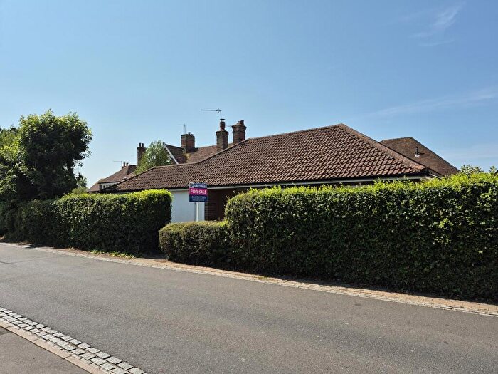 3 Bedroom Bungalow For Sale In Midhurst, Teston Road, Offham, West Malling, Kent, ME19