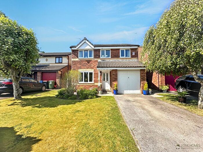 4 Bedroom Detached House For Sale In Tarnacre View, Preston, PR3