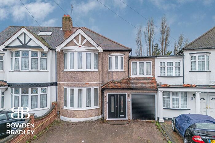 4 Bedroom Semi-Detached House For Sale In Chalgrove Crescent, Clayhall, IG5