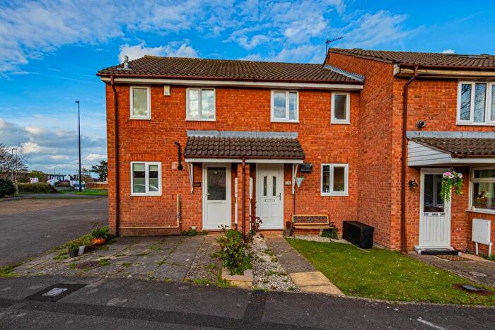 2 Bedroom End Of Terrace House To Rent In Oaktree Crescent, Bradley Stoke, Bristol, BS32