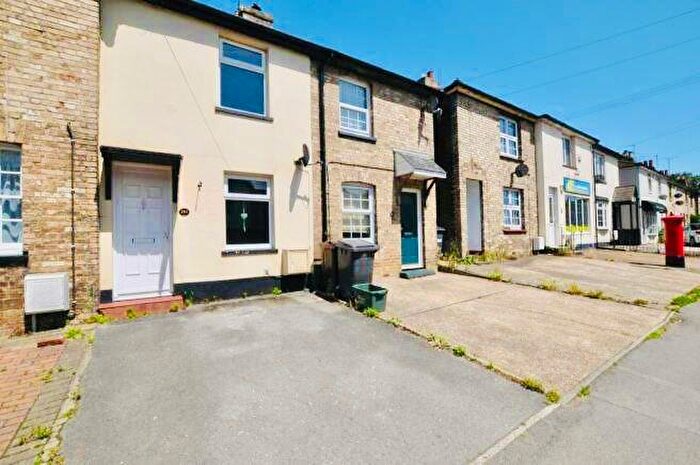 2 Bedroom Terraced House For Sale In Baddow Road, Chelmsford, CM2