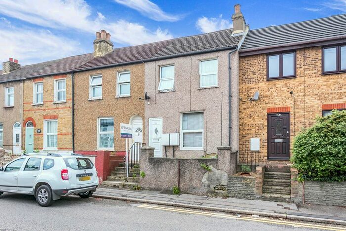 1 Bedroom Flat To Rent In Rectory Road, Grays, RM17