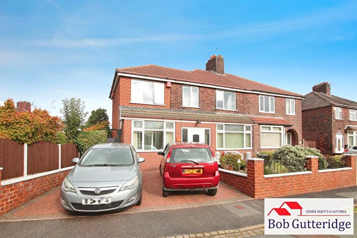 4 Bedroom Semi-Detached House For Sale In Kenilworth Grove, Basford, Newcastle, ST5