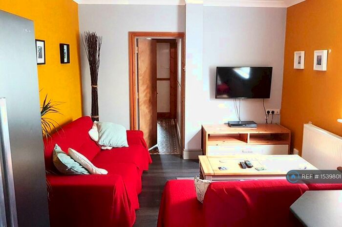 5 Bedroom Terraced House To Rent In Monthermer Road, Cardiff, CF24