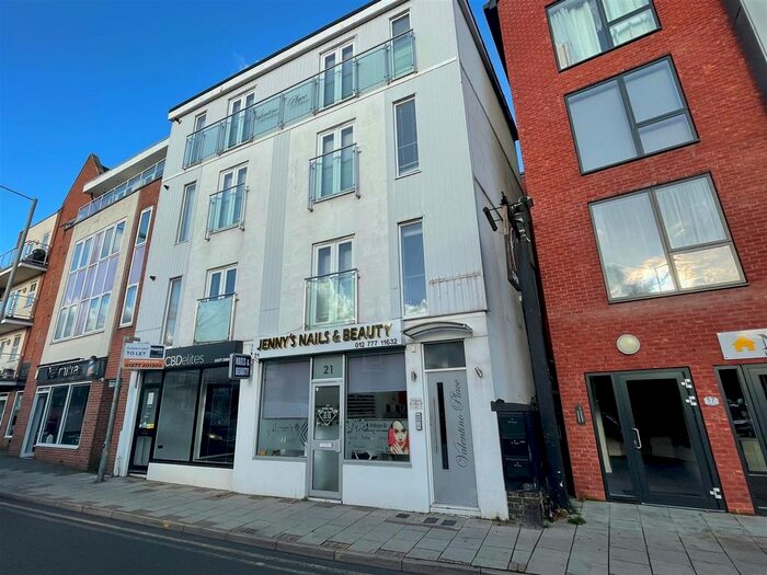 2 Bedroom Flat To Rent In Ongar Road, Brentwood, CM15